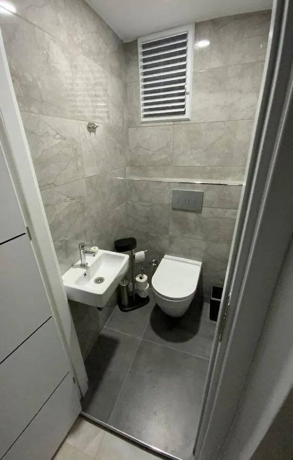 Luxury Z-Apart Family Homes 2 Bedrooms Wifi Near Metro Zeytinburnu İstanbul 0*,